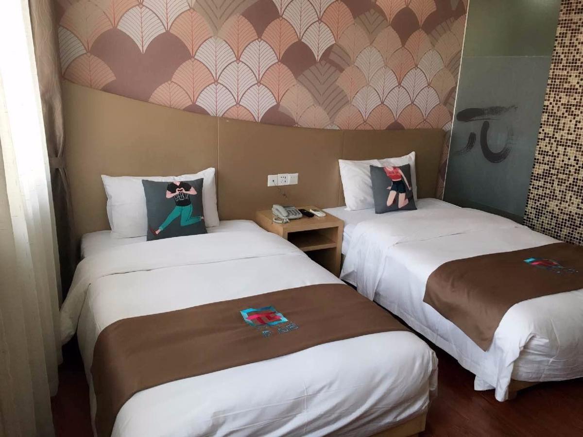 Pai Hotel Zhanjiang Xuwen Bagian luar foto
